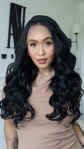 Lace Front Amanda Preta 13x4