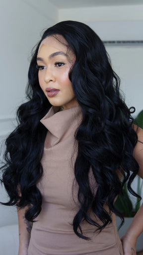 Lace Front Elana Preta 13x6