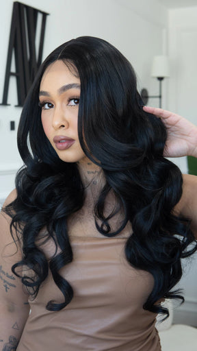 Lace Front Angelina Preta