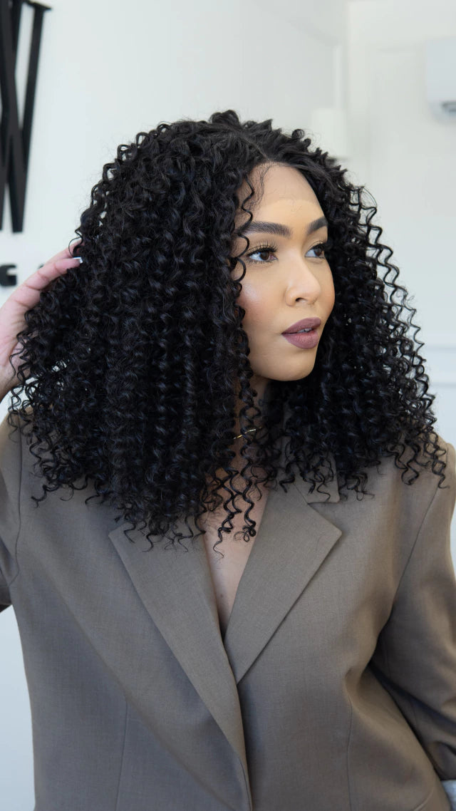 Lace Front Aila Castanho Escuro 13x3