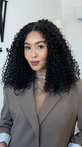 Lace Front Aila Castanho Escuro 13x3