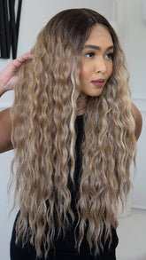 Lace Front Lilian Loira