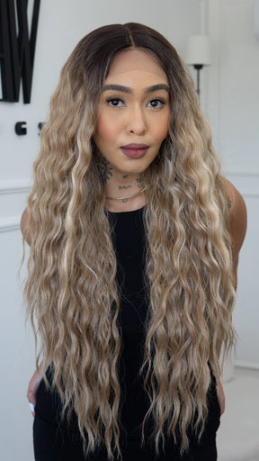 Lace Front Lilian Loira