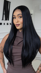 Lace Front Mariane Preta