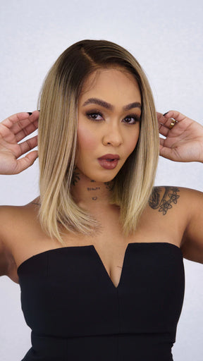 Lace Front Roberta Curta Loira 13x6